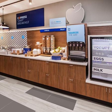 Holiday Inn Express & Suites - Bardstown By Ihg Buitenkant foto