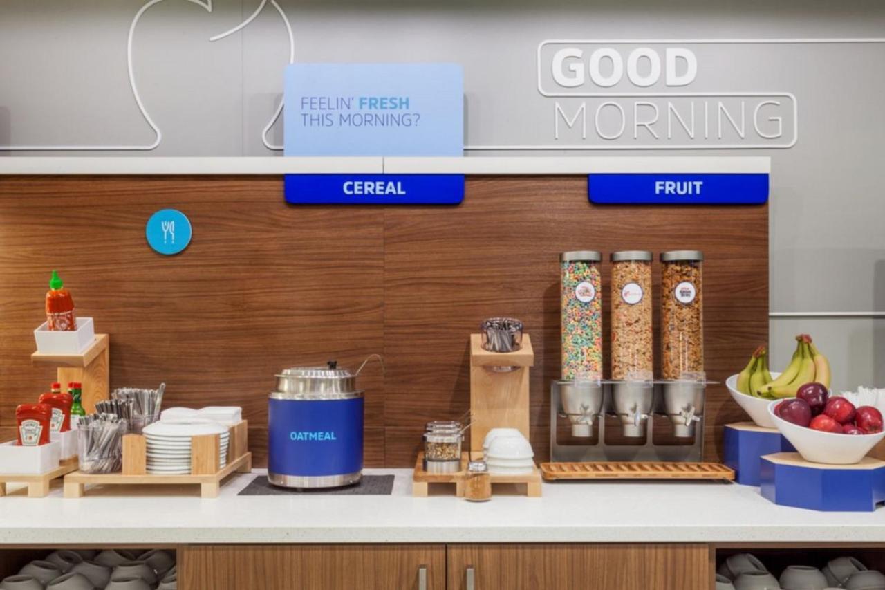 Holiday Inn Express & Suites - Bardstown By Ihg Buitenkant foto